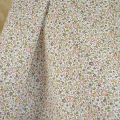 Voile de coton BIO motif fleurs rose et vert - oeko tex