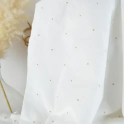 Voile de coton brodé marguerites fond blanc